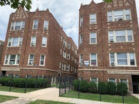 5536 N Campbell Ave in Chicago, IL - Building Photo