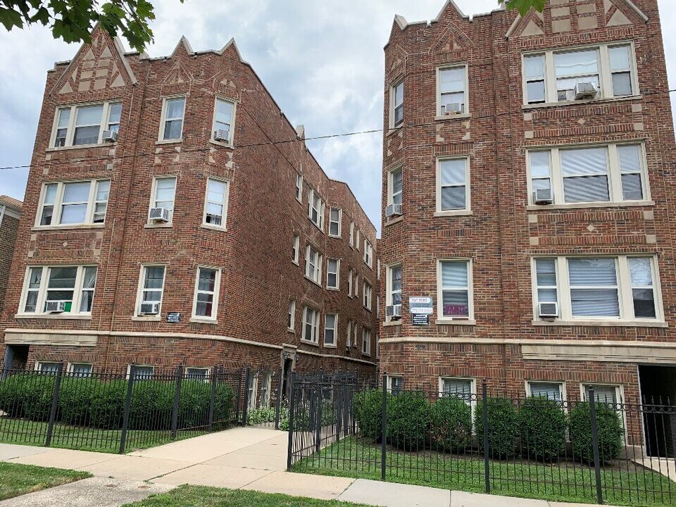 5540 N Campbell Ave in Chicago, IL - Building Photo