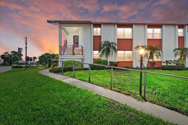 4852 Independence Dr, Unit 4852 in Bradenton, FL - Building Photo - Building Photo