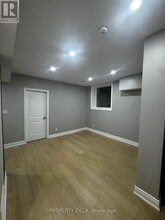 163 Freure Dr in Cambridge, ON - Building Photo - Building Photo