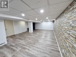 239 Elmwood Ave in Richmond Hill, ON - Building Photo - Building Photo