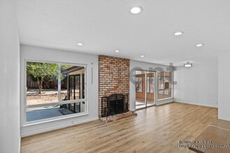 2710 Plaza Americas in San Jose, CA - Building Photo - Building Photo