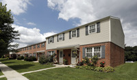 Riverview Heights Apartments in Camp Hill, PA - Foto de edificio - Building Photo