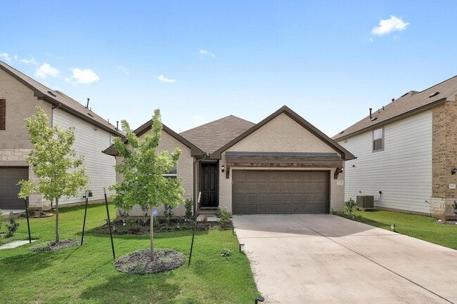 308 Palo Brea Lp in Hutto, TX - Building Photo - Building Photo