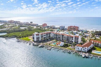 19111 Vista Bay Dr in Indian Shores, FL - Building Photo - Building Photo