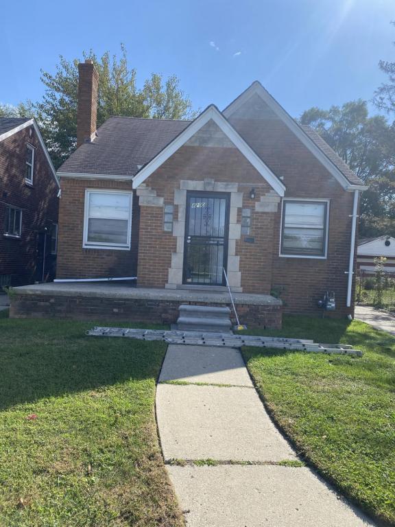 property at 8200 Suzanne Ave