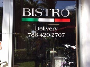 680 NE 64th St in Miami, FL - Building Photo - Building Photo