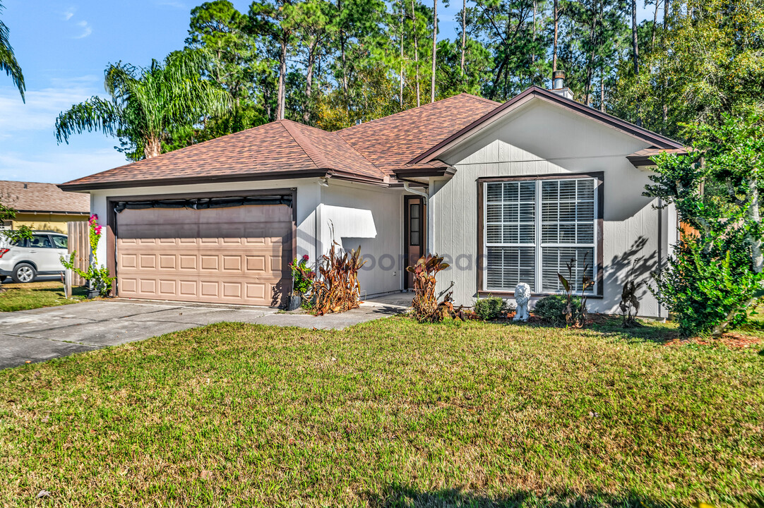 2882 Tuscarora Trl in Middleburg, FL - Building Photo