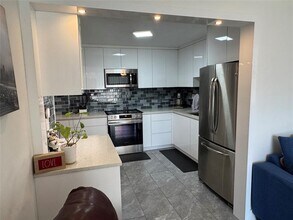 1631 NE 32nd St in Pompano Beach, FL - Building Photo - Building Photo