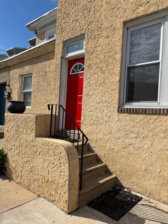 6019 Hazel Ave, Unit 1st Floor