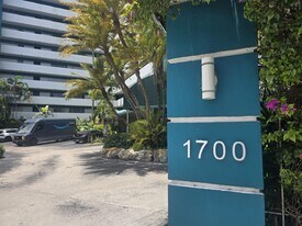 1700 NW North River Dr, Unit 1001 in Miami, FL - Building Photo
