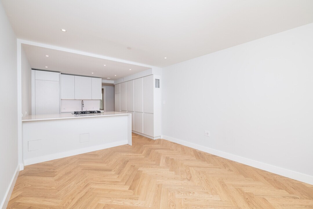 12 Commonwealth Ave, Unit 405 in Boston, MA - Foto de edificio