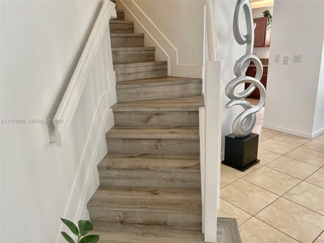 11503 NW 89th St in Doral, FL - Foto de edificio - Building Photo