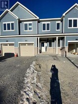 212 Argonaut Cir in Ottawa, ON - Building Photo