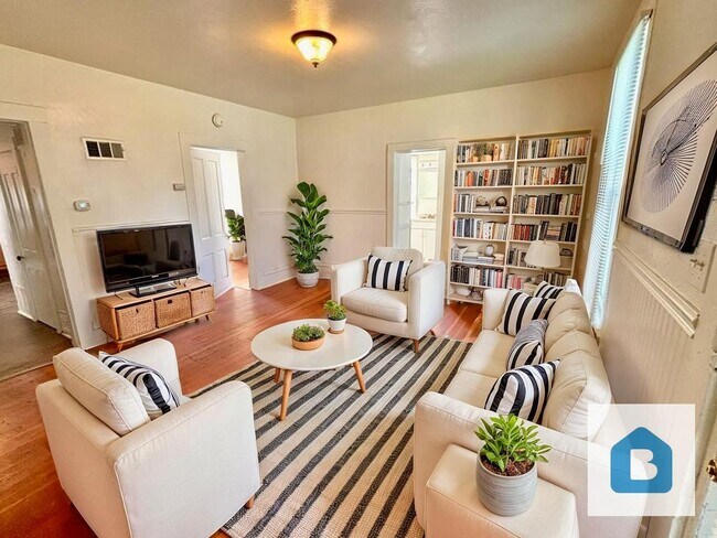 property at 613 N Cascade Ave