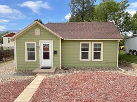 126 S Institute St in Colorado Springs, CO - Building Photo