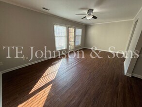 3915 Valley Ct in Winston-Salem, NC - Building Photo - Building Photo