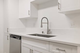 ALTA in El Cajon, CA - Foto de edificio - Building Photo