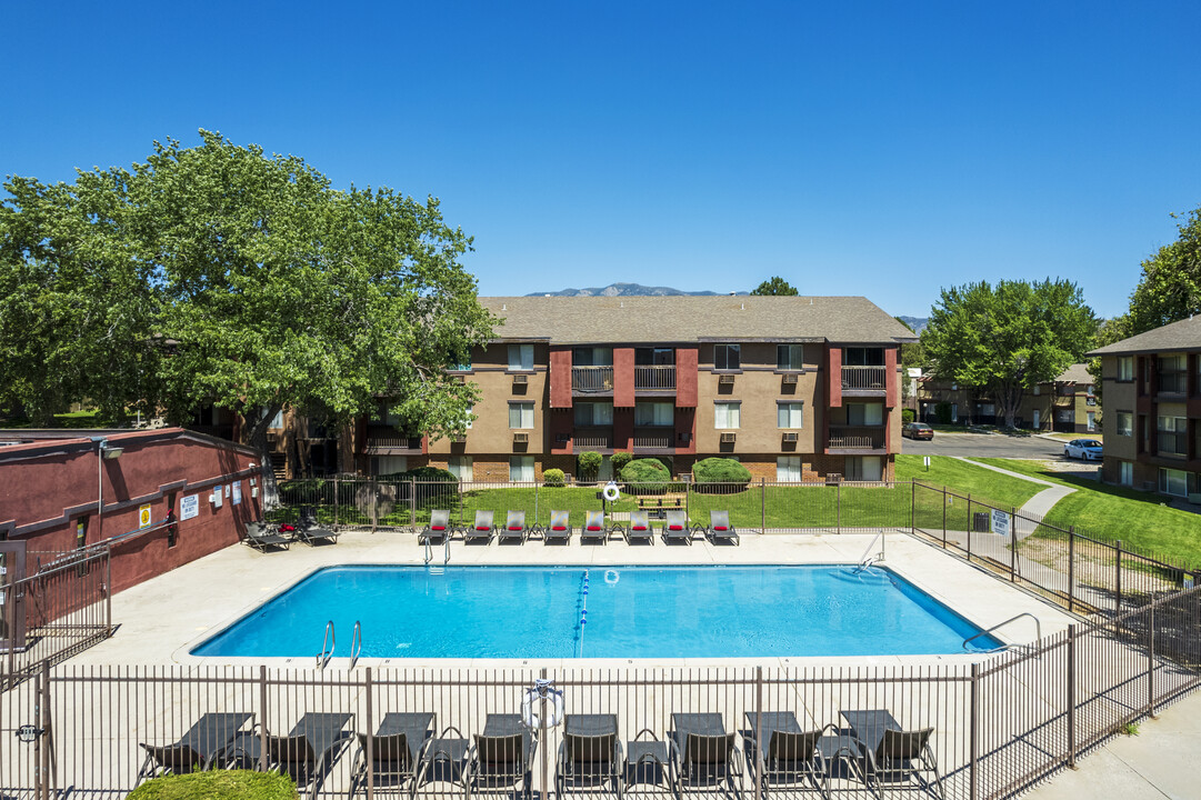 Sedona Ridge in Albuquerque, NM - Foto de edificio