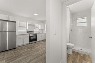 606 S 13th St in Fort Pierce, FL - Building Photo - Building Photo