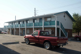 1080-1090 S Grove St Apartments