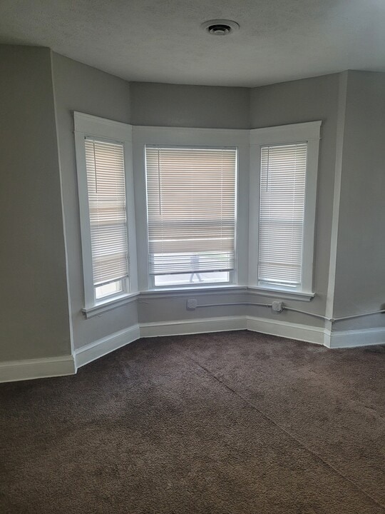 9703 Denison Ave, Unit East in Cleveland, OH - Building Photo