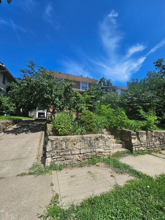 4235 Mercier St in Kansas City, MO - Building Photo