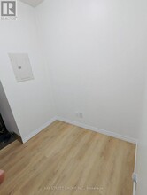 225 Webb Dr in Mississauga, ON - Building Photo - Building Photo