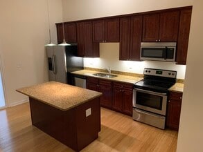 The Lofts at Southworth in Cleveland, OH - Foto de edificio - Building Photo