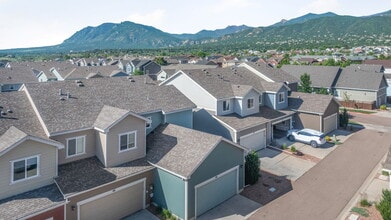 44 S Olympian Dr in Colorado Springs, CO - Foto de edificio - Building Photo