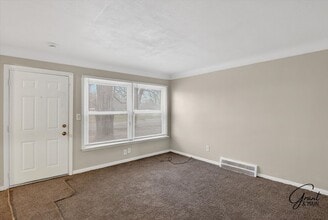 11716 Burt Rd in Detroit, MI - Building Photo - Building Photo