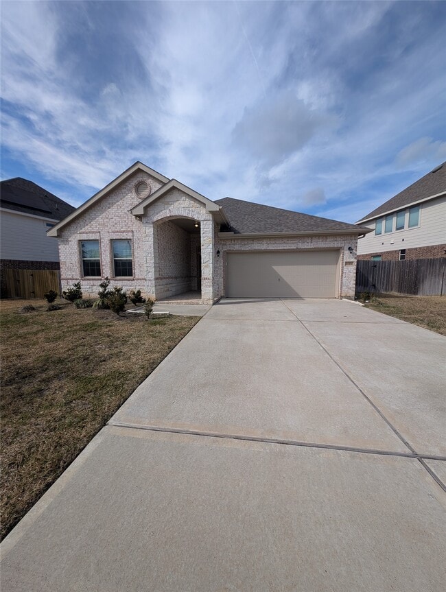 property at 30454 Butternut Oak Ln