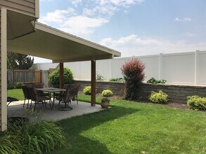 6272 S 4195 W in West Jordan, UT - Building Photo - Building Photo