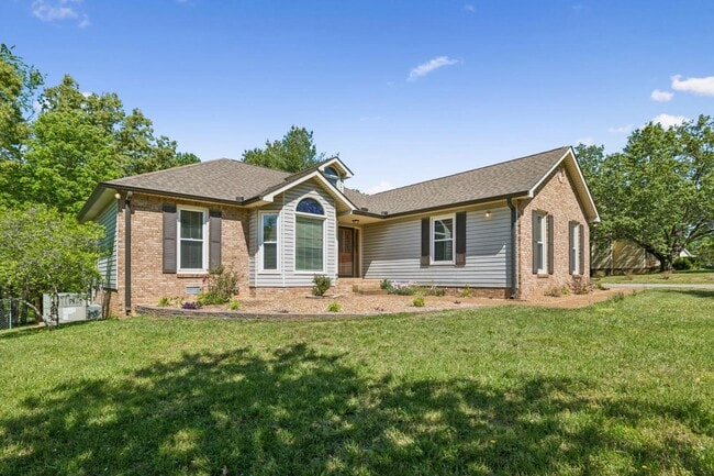 107 Keri Dr in Pleasant View, TN - Building Photo - Building Photo