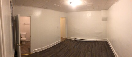 1200 Mulberry St, Unit 2 - 1202 First Floor in Reading, PA - Building Photo - Building Photo