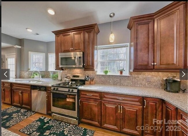 6600 Barkley Farm Rd in Huntersville, NC - Building Photo - Building Photo