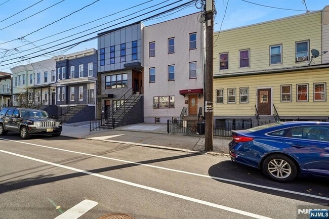 property at 364 New York Ave