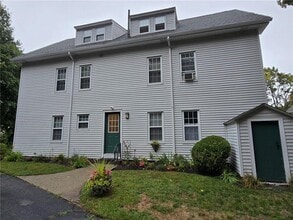 186 Beach St in North Kingstown, RI - Building Photo - Building Photo