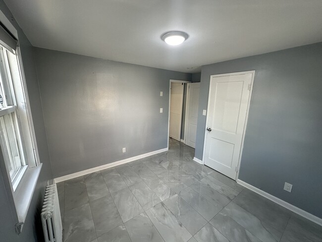 32 Newman Rd in Malden, MA - Building Photo - Building Photo