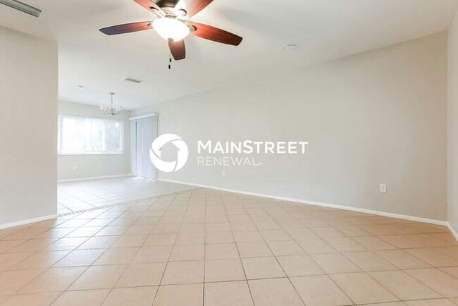 4403 Tollefson Ave in North Port, FL - Foto de edificio - Building Photo