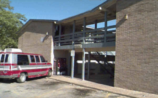 Oak Creek Apartments in Austin, TX - Foto de edificio - Building Photo