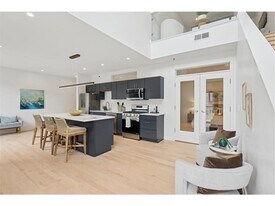 3104 W Lake St in Minneapolis, MN - Building Photo