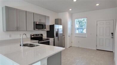 2937 Skyline Lp in Kissimmee, FL - Building Photo - Building Photo