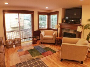 823 NW 97th St in Seattle, WA - Building Photo - Building Photo