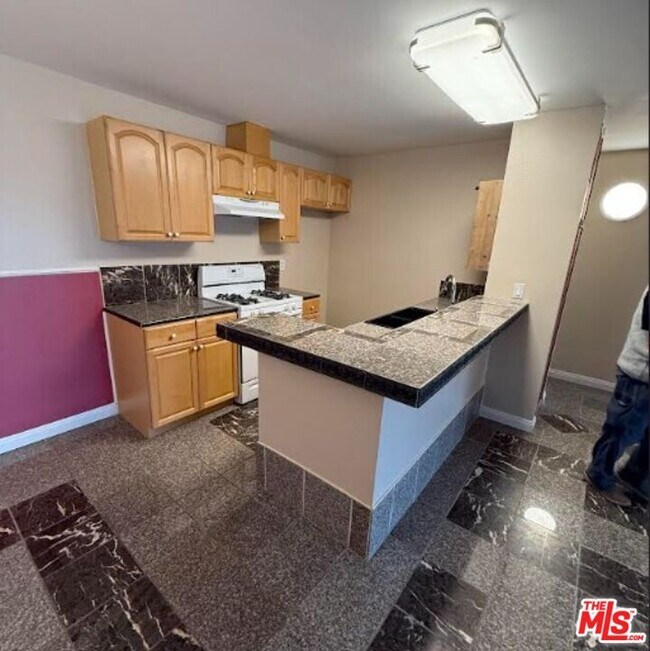 15237 Santa Gertrudes Ave in La Mirada, CA - Building Photo - Building Photo