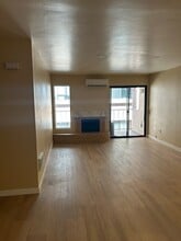 2960 Broadway, Unit 11 in San Diego, CA - Building Photo - Building Photo