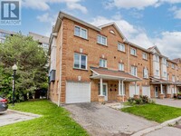 151-151 Townsgate Dr in Vaughan, ON - Building Photo - Building Photo