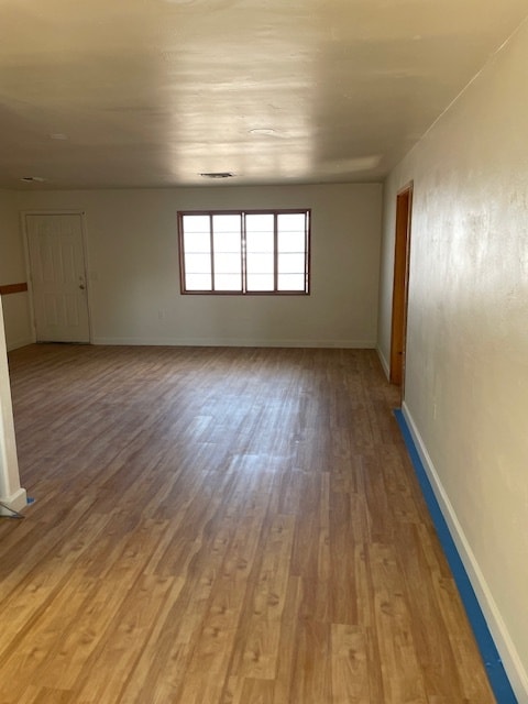 property at 902 S Una Ave