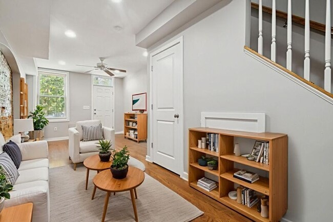 303 S Washington St in Baltimore, MD - Building Photo - Building Photo