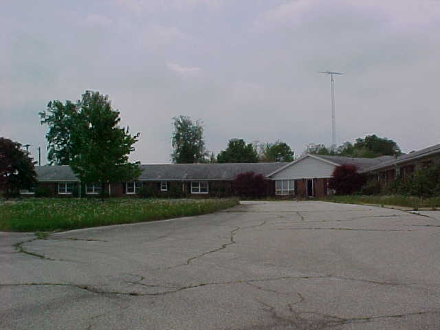 610 S Crown St in Oxford, IN - Foto de edificio